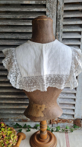Ancien grand col dentelle - grand,