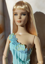 1 Perruque  poupées Tonner