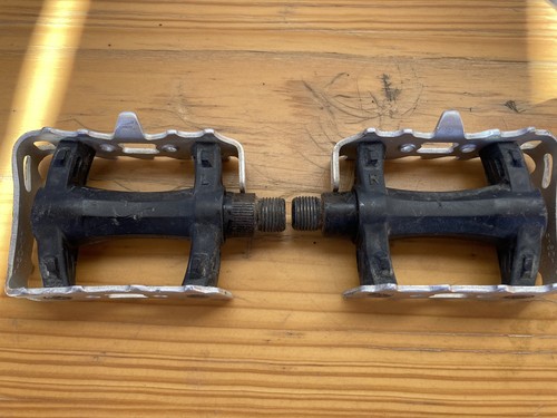 Paire pédale vélo - pédale,