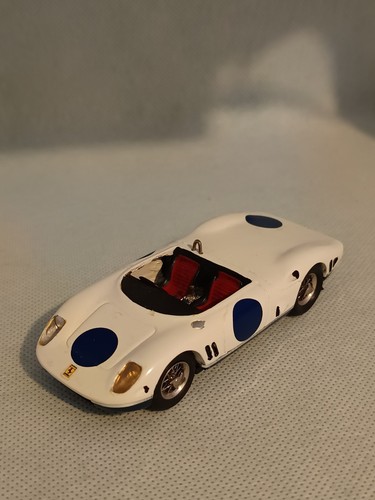 Kit ferrari 330p progetto - 1/43,