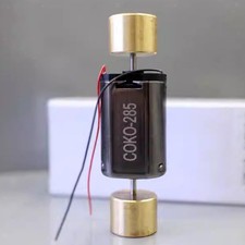 Moteur de train à l'échelle