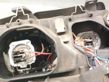 8D0941003AK phare gauche pour