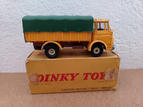 1672a authentic 1960 dinky - authentic, ca