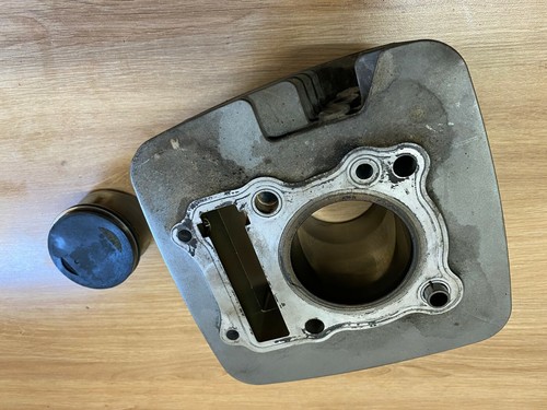 Cylindre piston origine - un,