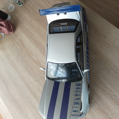 Voiture nissan skyline - 1/18,
