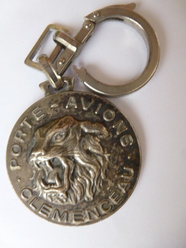 Clemenceau porte avions - porte,