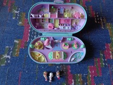 CAR/  POLLY POCKET VINTAGE
