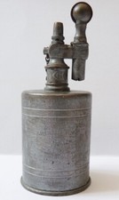 Briquet de table à essence