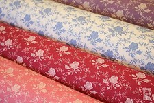 100% Coton Popeline Tissu Imprimé - Roses & Tiges - Créateur Rose & Hubble