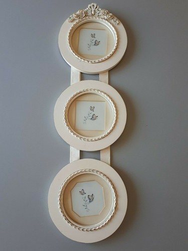 Trois cadres ronds suspendus - cadres,