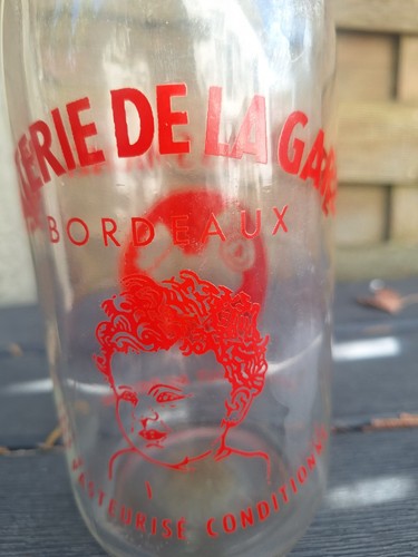 Bouteille lait st michel - ,