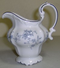 Vintage Johann Haviland Bavaria Blue Garland 4 1/4" Creamer CRMT2    381452