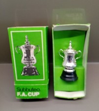 RARE VINTAGE SUBBUTEO FA CUP TROPHY IN ORIGINAL BOX C128