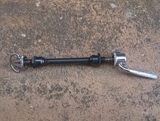 Broche avant à décrochage