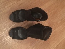 Bottines noires ajourées Neosens - état neuf, jamais portées - pointure : 36,5