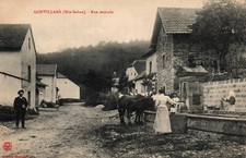 CPA 70 - SAULNOT - GONVILLARS (Haute Saône) - Rue Centrale (fontaine, abreuvoir)