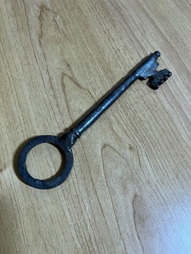Grande clé porte - clé,