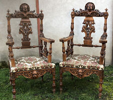 PAIRE DE FAUTEUILS RENAISSANCE