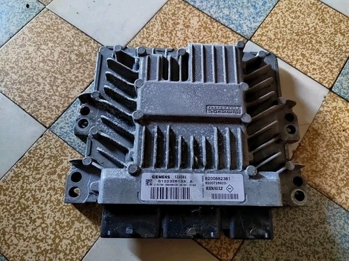 Calculateur moteur renault - calculateur,