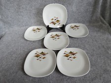 6 assiettes à dessert