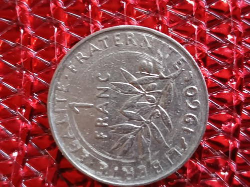 Une pièce franc semeuse - ,