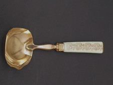 Cuillère à Crème, Louche à