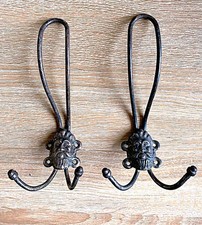 PAIRE PORTE MANTEAUX METAL TETE GROTESQUE - PATERES-  ANCIEN - VINTAGE