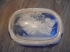 Porte savon en tôle émaillée fleur bleue