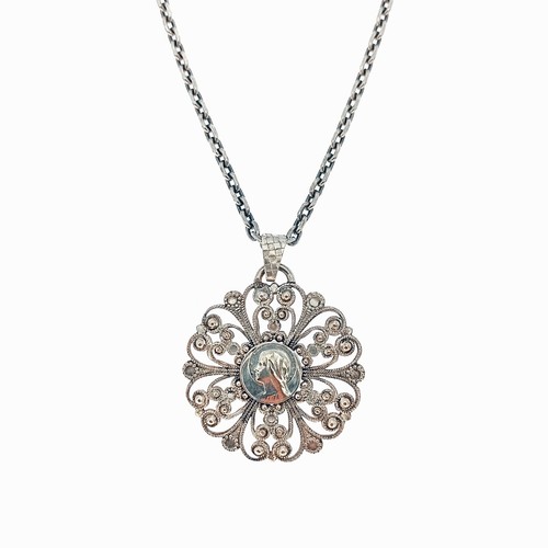 Collier vintage religieux