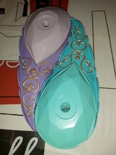 VENDS LOT DE 2 SUPPORTS MATTEL 2005 (BARBIE PEUT-ÊTRE)