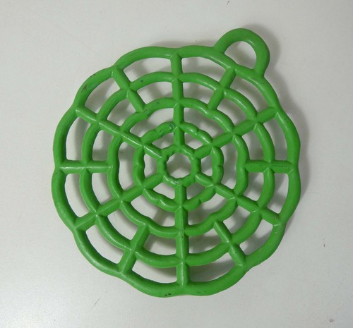 Dessous plat fonte vert - dessous,