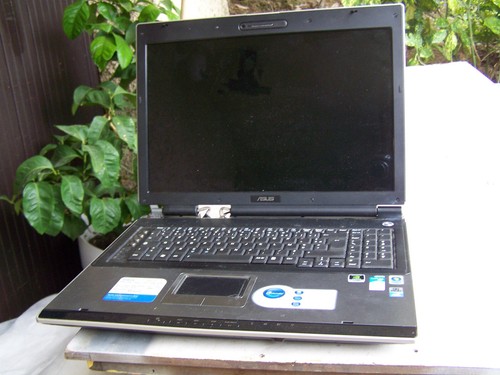 Portable asus en panne - 17",
