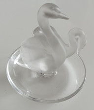Baguier coupelle Beau couple de cygne dépoli cristal signé Lalique France