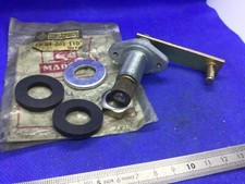 Axe d'essuie glace d'origine