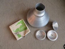 RARE  ANCIEN GROS ENTONNOIR A LAIT DE FERME POUR BIDONS  A LAIT     ALUMINIUM 