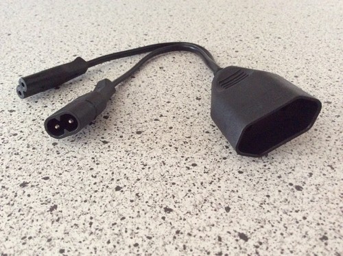 Adaptateur secteur courant - secteur,