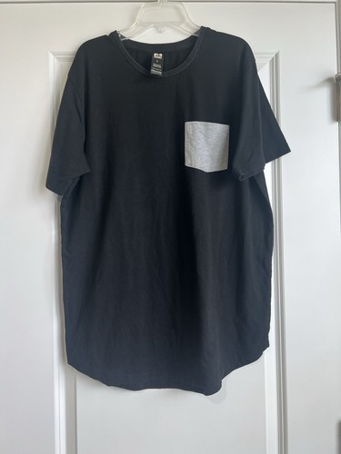 Black landyachtz short sleeve - black,