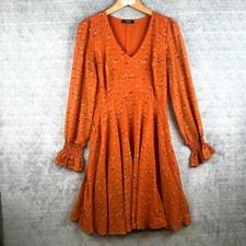 Sinequanone Paris Robe Ajustée et Evasée Femme 40 M Orange Fleurie Midi Bohème