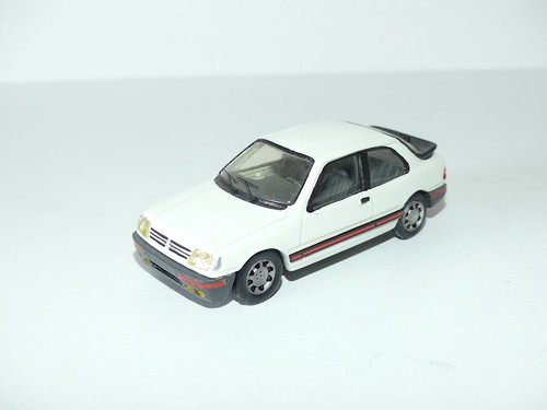 Peugeot 309 gti blanc kit - 309,