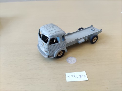 Dinky toys simca cargo - dinky,
