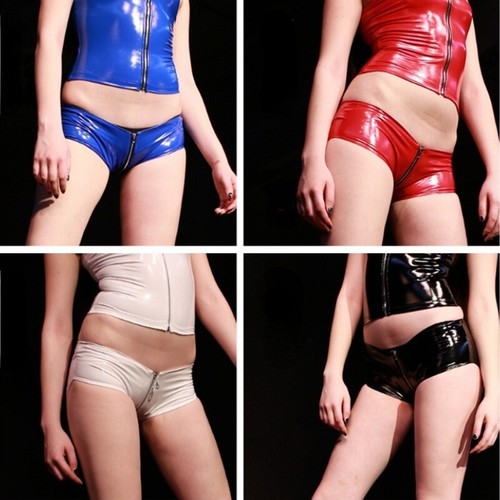 Femme faux latex - short, zip