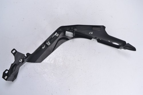 Côté droit carénage bmw - droit,