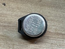 UN RELAIS RELAI RELAY CENTRALE MOTO SCOOTER REF DZE-807 12V 2T 2 (6) 32CP