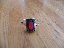 BAGUE EN OR 18 CARATS -