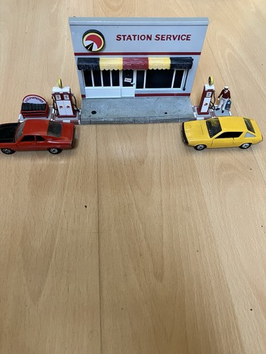 Atlas diorama station - atlas,