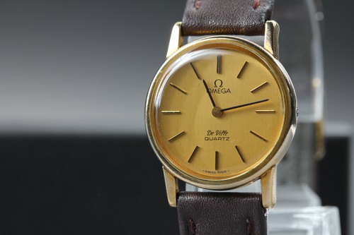 omega ville femme montre ville
