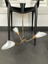 Lustre 3 feux années 50 (Arlus ? Lunel ?), laiton doré et verre opaline 
