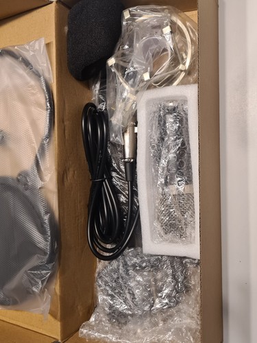 Microphone condensateur - à,