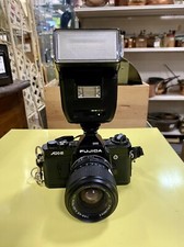 appareil photo argentique reflex Fujica AX5 + Objectif Fujinon Z f-43-75 mm DM