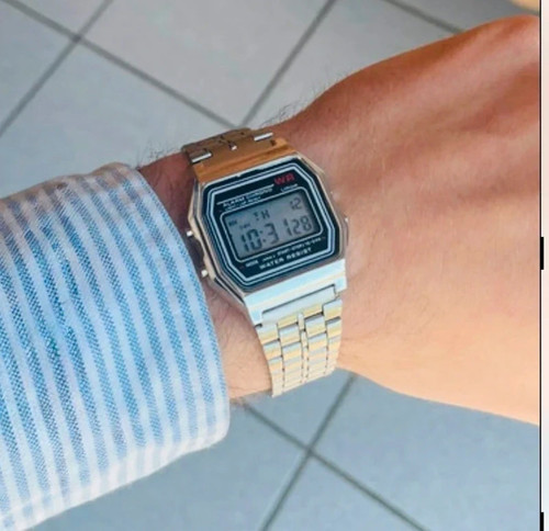 Montre digitale style casio - montre,
